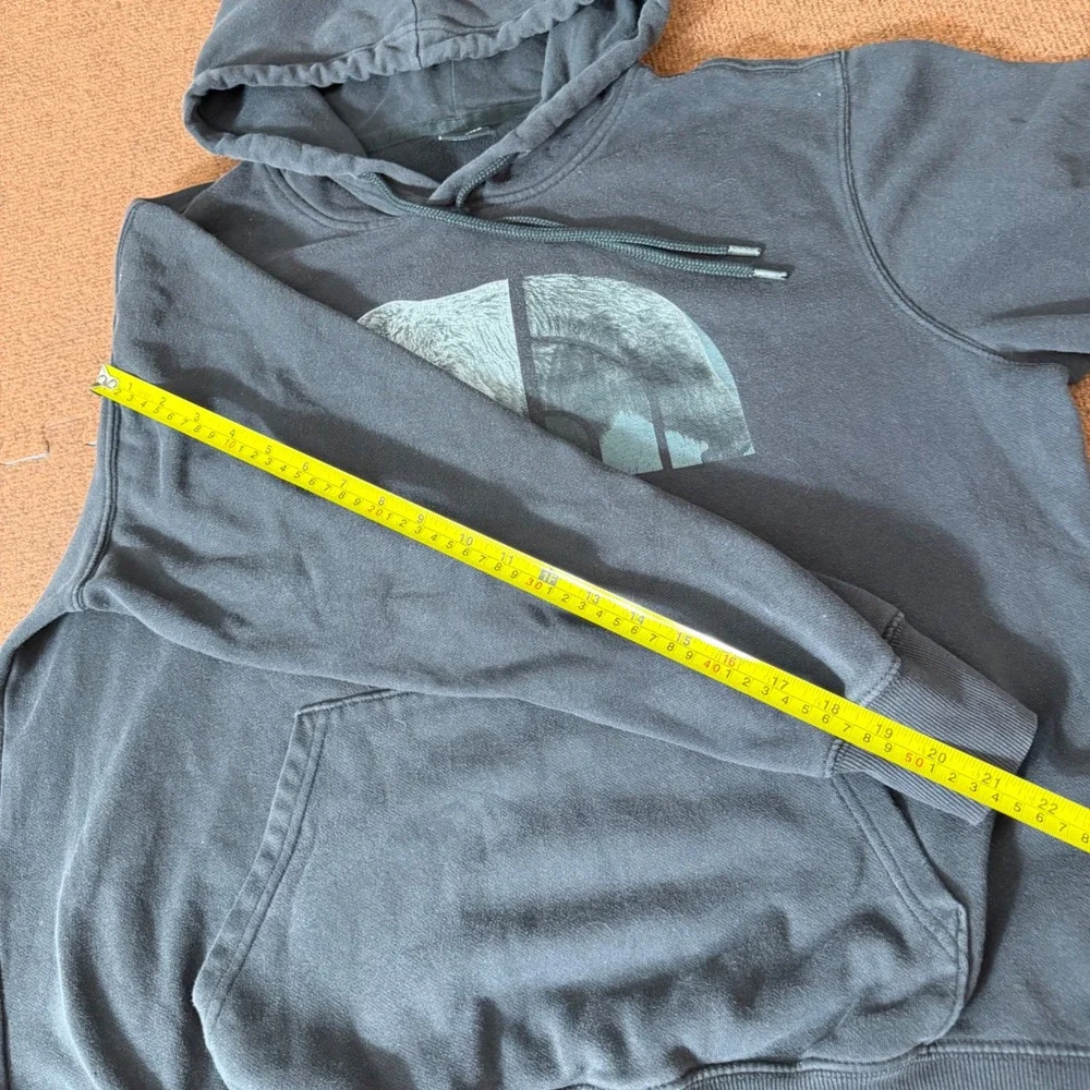 The North Face Mens gym Grizzly Bear Logo Hoodie Black Pullover Sweatshirt Large